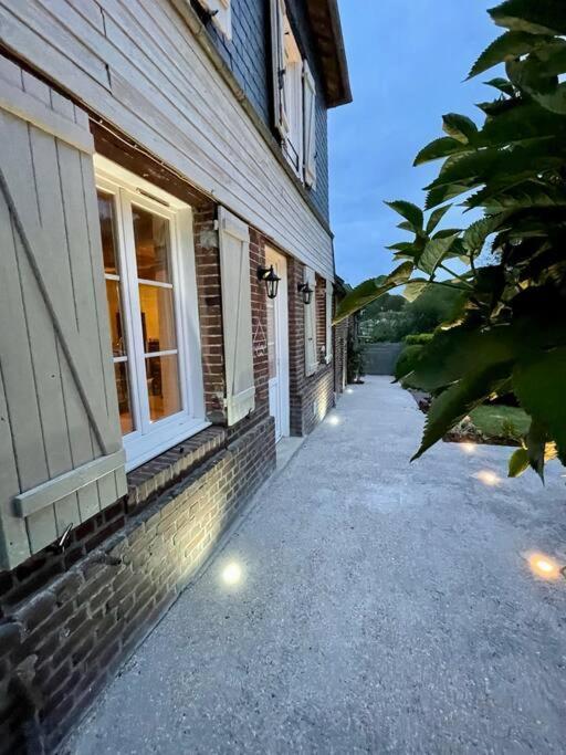 Gite Les Rives Du Dun Le Bourg-Dun Exterior photo